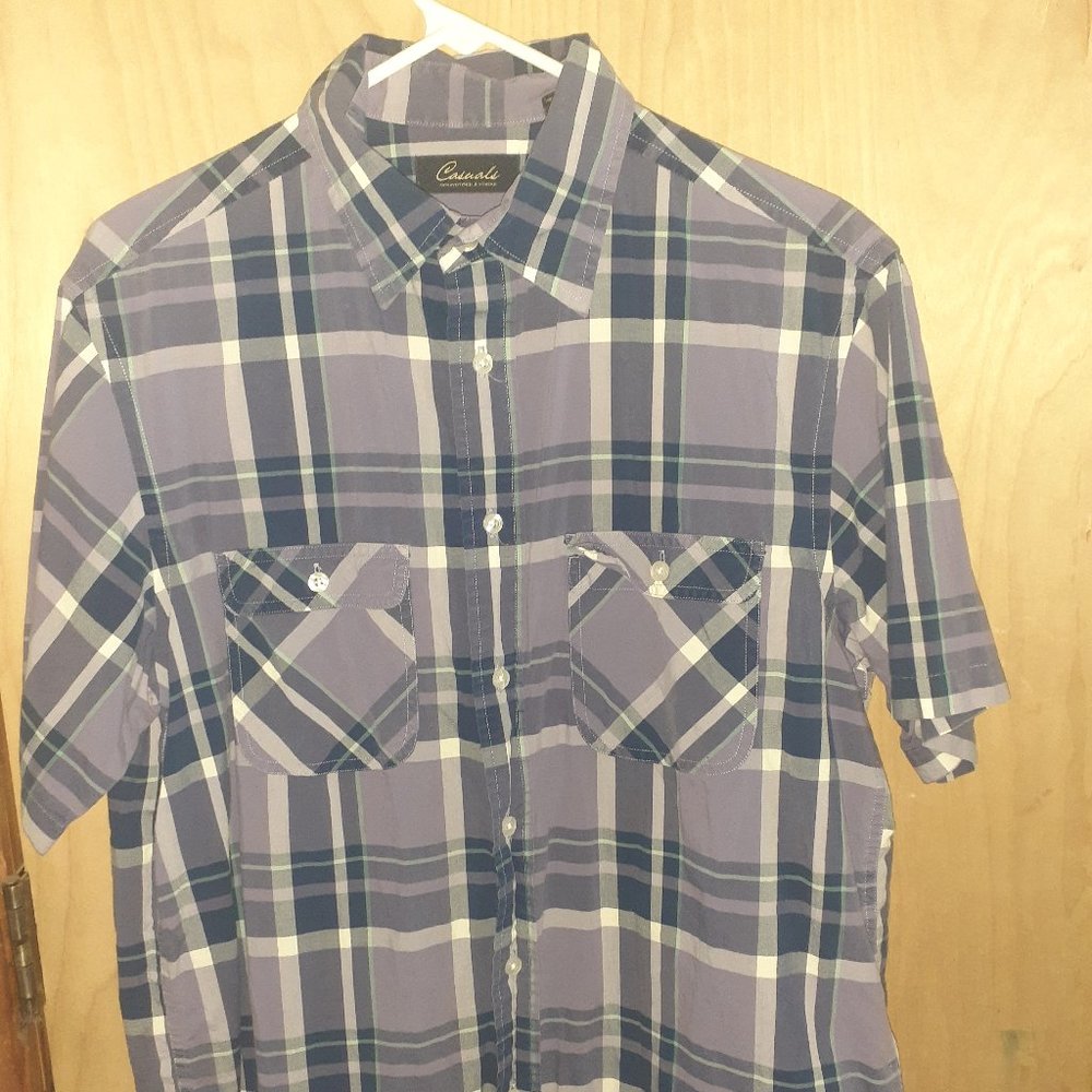 Large Casuals short sleeved button down